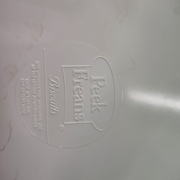 Snowman Winter Scene Rectangular Tray - Picture 2 of 2